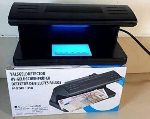 Counterfeit Fake Money Detector / UV Light Currency, Watermarks Detector. Collections Are Allowed.