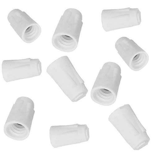 Normal Porcelain Scruits Electrical Connectors Pack of 20 (19mm x 11mm x 11mm). Collections Allowed.