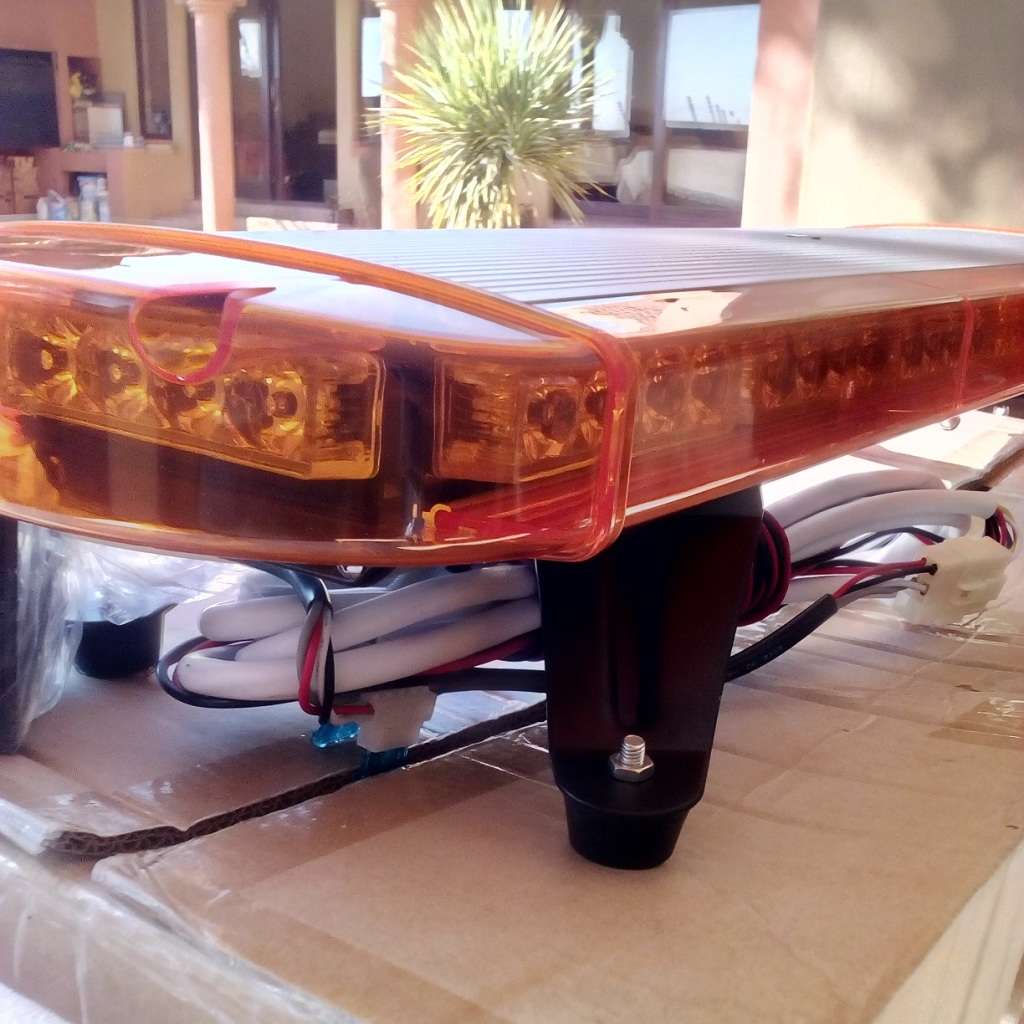 Breakdown Recovery Tow Truck Vehicle Strobe Roof Top Warning Flash Light Bar. Collections Allowed.