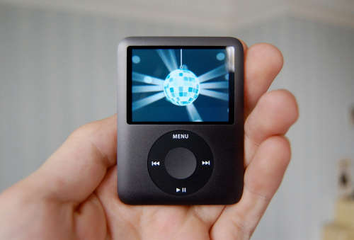 Apple iPod nano 8GB - Black - A micro Classic