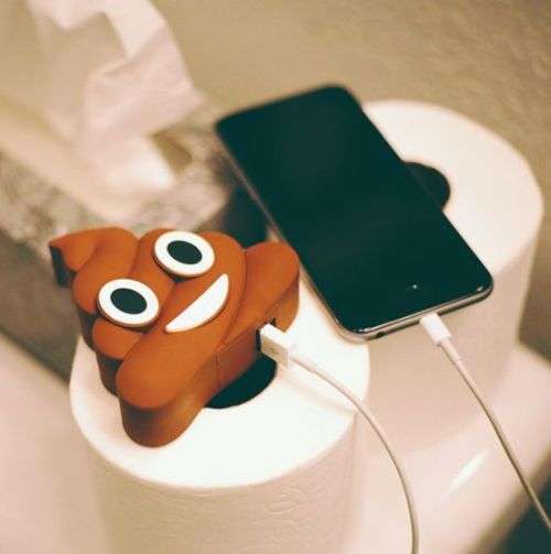 EMOJI charging Banks - Various Designs - Between 2600mah - 6000mah - Brand New -**R1 Bid Increment**