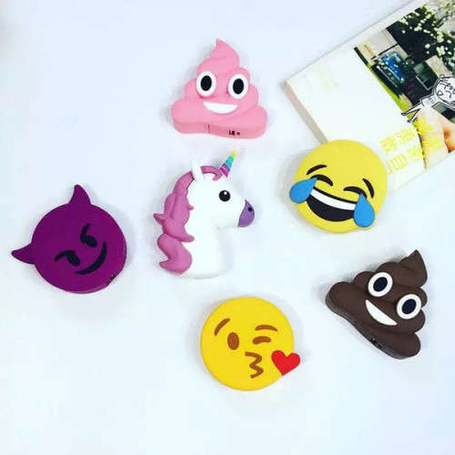 EMOJI charging Banks - Various Designs - Between 2600mah - 6000mah - Brand New -**R1 Bid Increment**