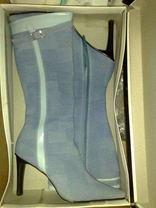 4" High Heel Boots Size 8
