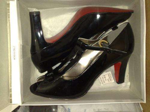 4" High Heel Mary Jane Size 9