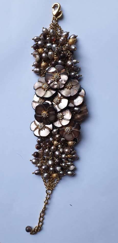 Chunky fresh water bracelet (as worn by Joan Rivers)