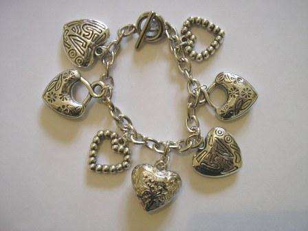 Velentines Day - Chunky heart bracelet