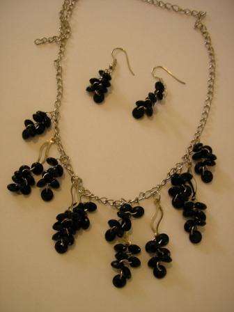 Necklace and earrings set