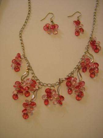 Necklace and earrings set