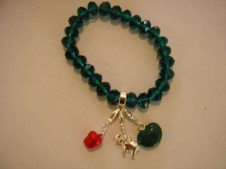 Bracelet with detachable charms