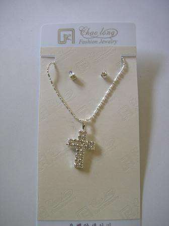 Diamante cross with matching earrings