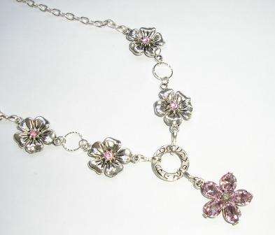 Pretty pink crystal flower necklace