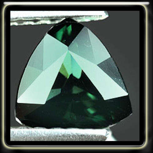 MAGICAL 0.97CT 100% NATURAL SEAWEED GREEN TOURMALINE POISHED IN A TRILLIANT GEMSTONE