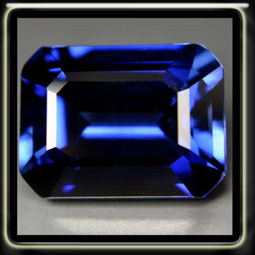 4.65CT OCTAGON CORNFLOWER BLUE SAPPHIRE WITH BRILLIANT LIGHTING
