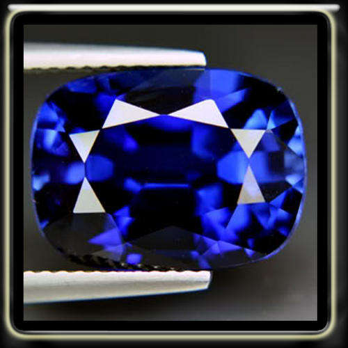 5.30CT CORNFLOWER BLUE SAPPHIRE [VVS1] - CLEAN LUSTREOUS THAILAND OVAL FACETED GEM