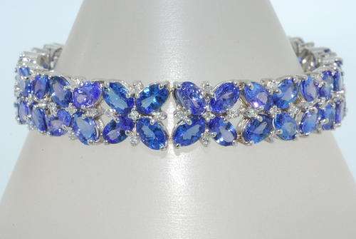R1800000 - ABSOLUTELY STUNNING  29.00CT TANZANITE & DIAMOND FLOWER BRACELET