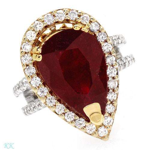 R90590 - PRECIOUS 9.15 RUBY & DIAMOND RING CRAFTED IN TWO TONE GOLD  **CERTIFICATE INCLUDED**