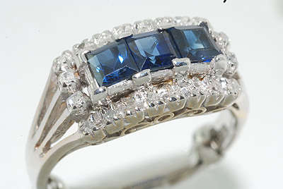 R68000 ELEGANT .78CT BLUE SAPPHIRE & DIAMOND CLUSTER RING GORGEOUS!!