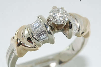 R50000 AMAZING .90CT 13 STONE DIAMOND ENGAGEMENT RING