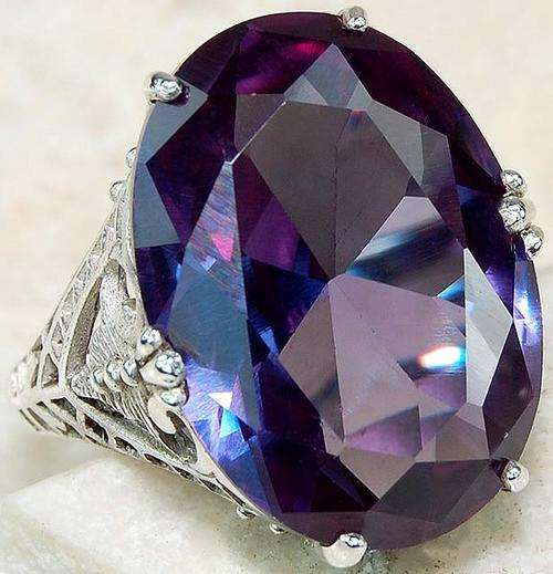 10CT ALEXANDRITE FILIGREE RING