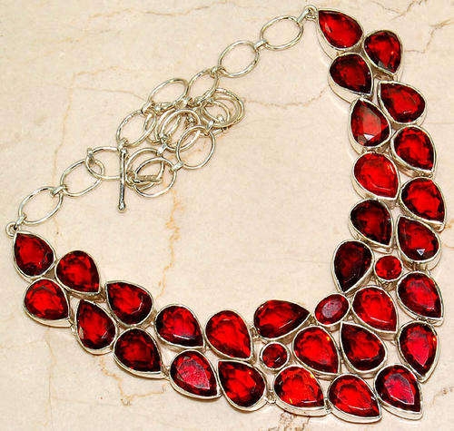 RARE!! STUNNING 258CT CHERRY QUARTZ NECKLACE