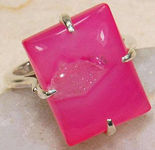 STUNNING HOT PINK DRUZY RING