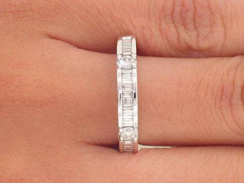 ELEGANT 1.00 CT  PRINCESS DIAMOND ENGAGEMENT RING  **FREE APPRASIAL INCLUDED**