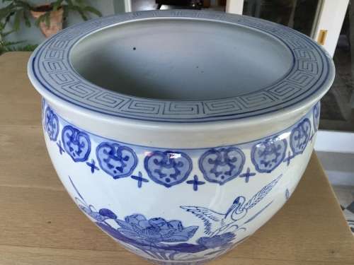 Large Oriental blue and white planter
