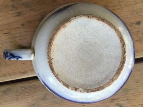 Blue flow willow pattern plate and soup cup