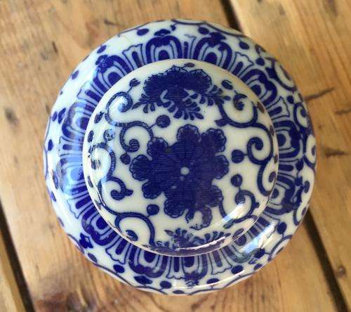 Chinese Blue and white ginger jar
