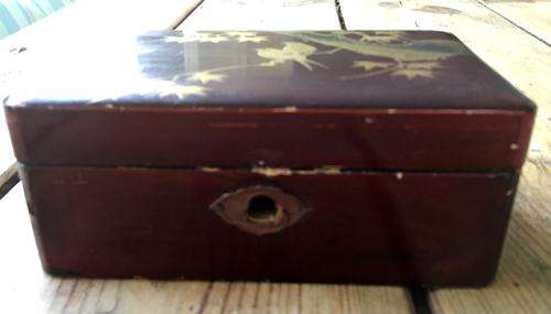 Chinese lacquer box
