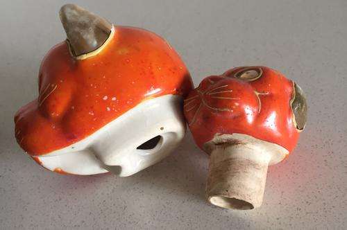 Delightful old cruet cat and dog set