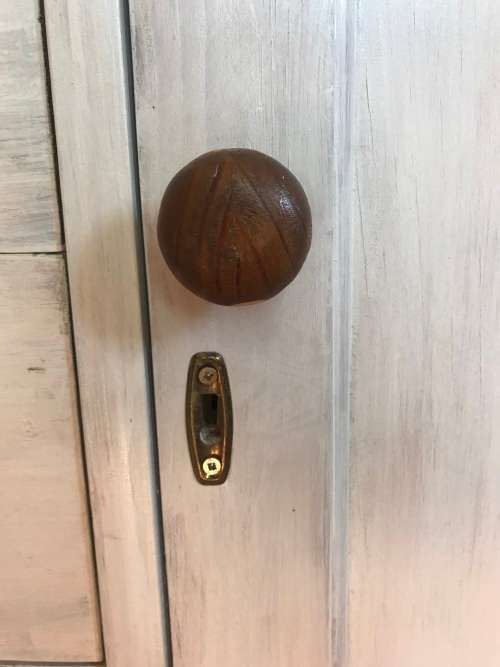 Chest of drawers / baby compactum