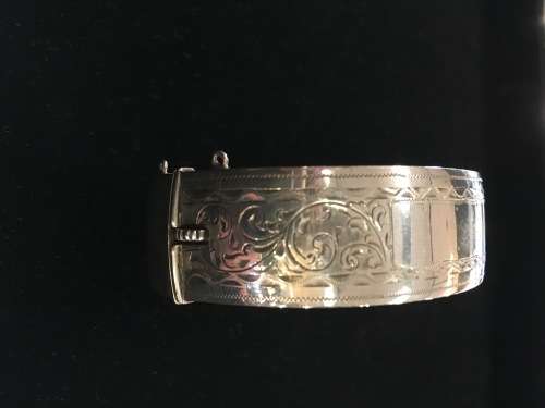 Vintage Steling Silver Bangle