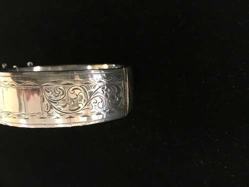 Vintage Steling Silver Bangle