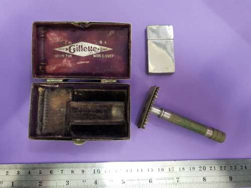 Vintage Gilette razor