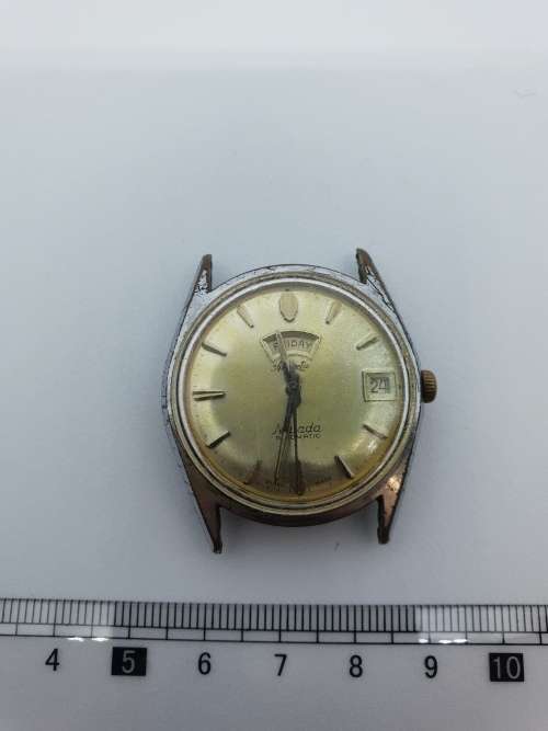 Vintage Nivada Automatic wrist watch - WORKING