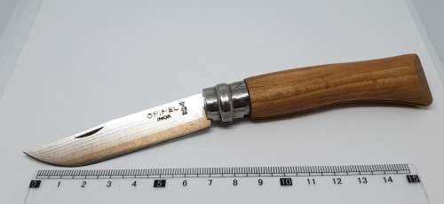 Collection of 5 pocket knives ( Opinel x 2, Victorinox x 2, Kershaw x 1)