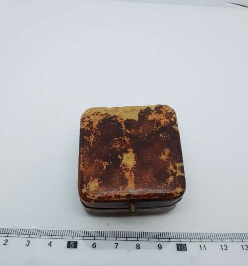 Antique Lotus Pearls (simulated) on 9ct gold earings - in original box