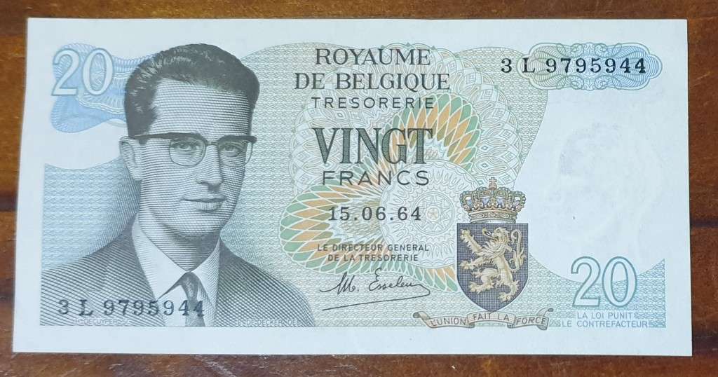 LOT UNC EUROPE BANK NOTES (TOTAL 17 NOTES - GREECE, BELGIUM, CROATIA AND BELARUS (3 ruble, not unc))