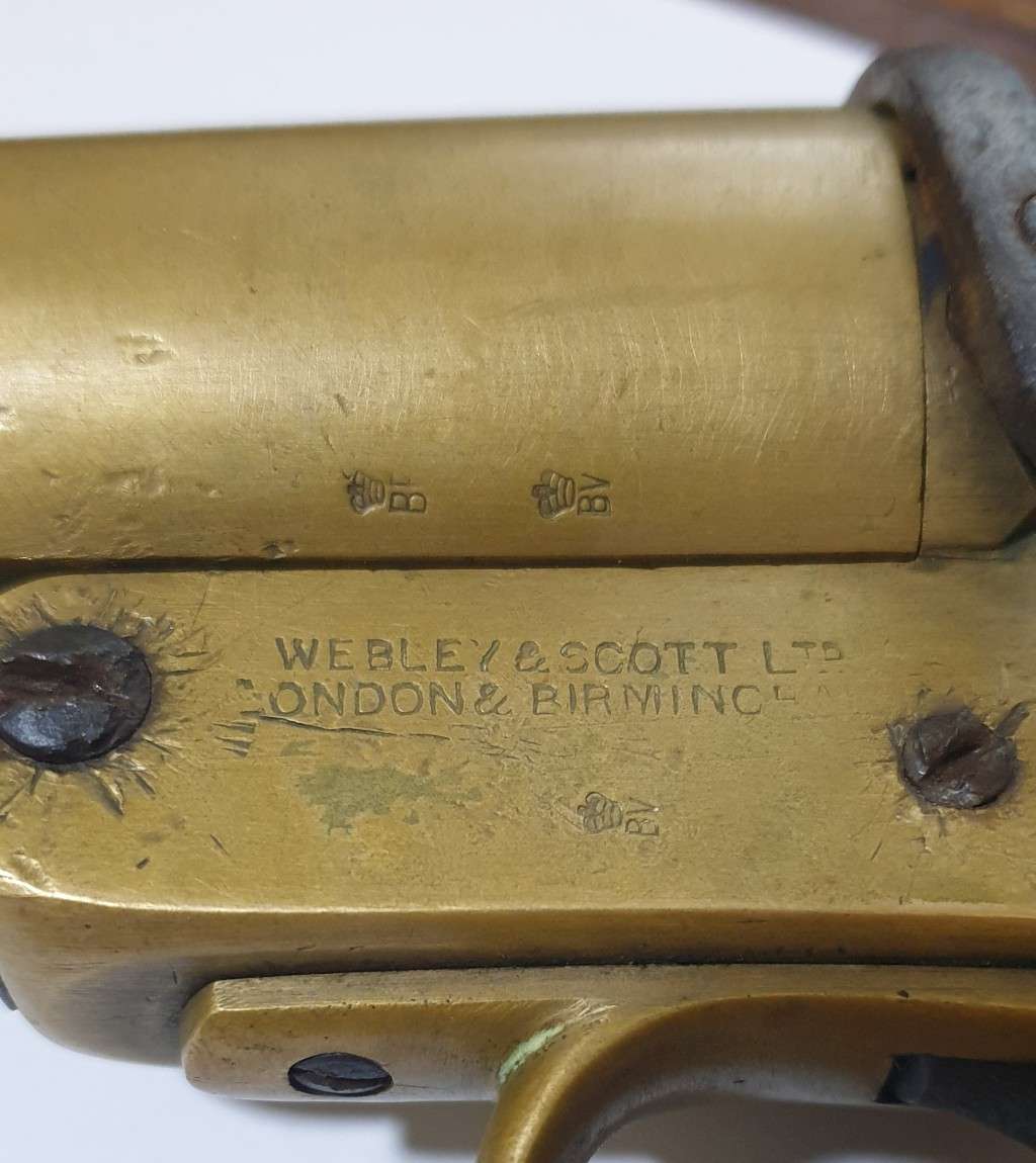WW1 WEBLEY AND SCOTT BRASS FLARE GUN - WEIGHT 1.255kg
