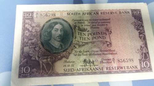 TEN POUND NOTE D SERIES IN MINT CONDITION