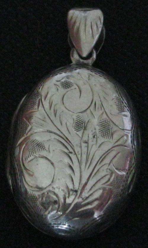 Lovely 925 Silver Locket