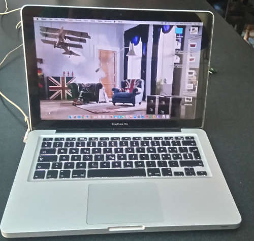 Apple Macbook Pro Early 2012 Edition