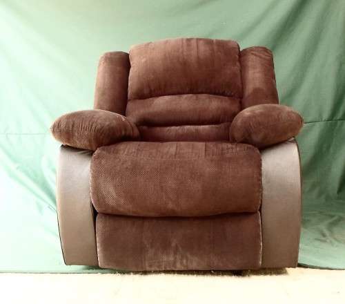 XXL HOME THEATER Supreme Comfort Lazy-boy Recliner .
