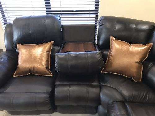 JUNE SAVER SALE Etosha Corner Recliner CINEMA SUITE 6 SEATER + 2 x Single Full Recliner Sofa's