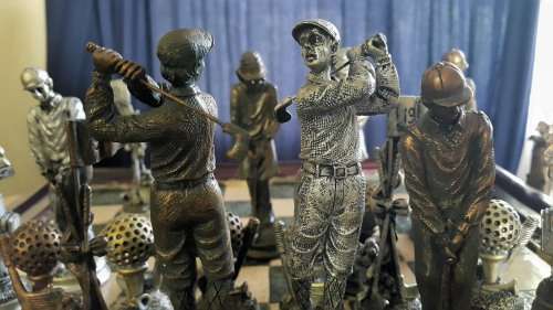 GOLF THEME CHESS 3D Game &  Exquisite Pieces with intricate details.