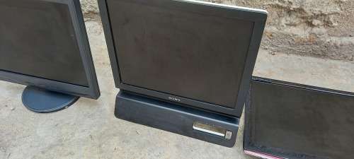 3 Screens (Sony, LG and 1 Unknown Brand) - Various Sizes