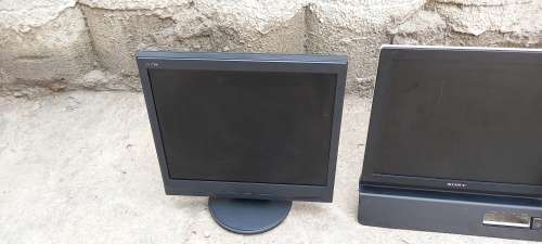3 Screens (Sony, LG and 1 Unknown Brand) - Various Sizes