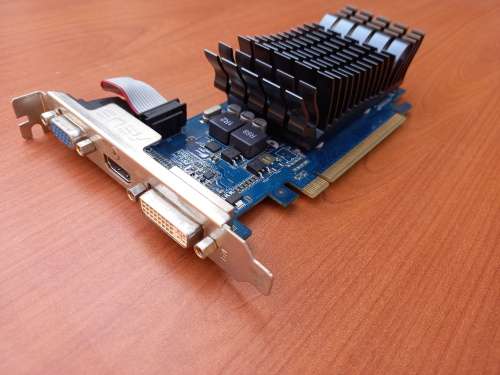 1GB Asus Graphics Card - GDDR3 GPU - EN210