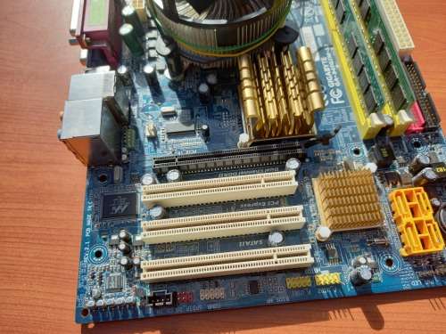 Gigabyte Motherboard Combo